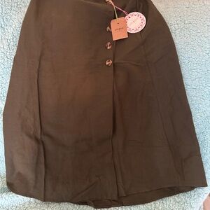 Olive button-front skirt from the brand Umgee